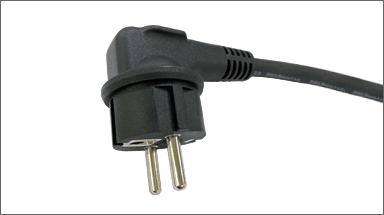 電源プラグ：CT撮影画像